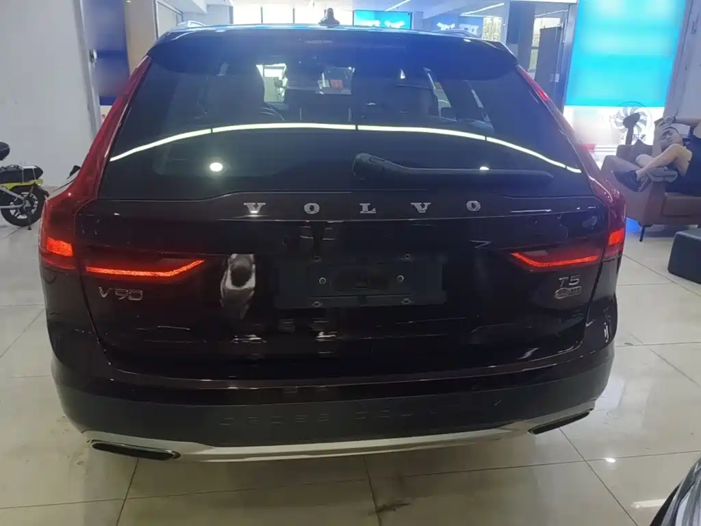 Volvo V90 2019