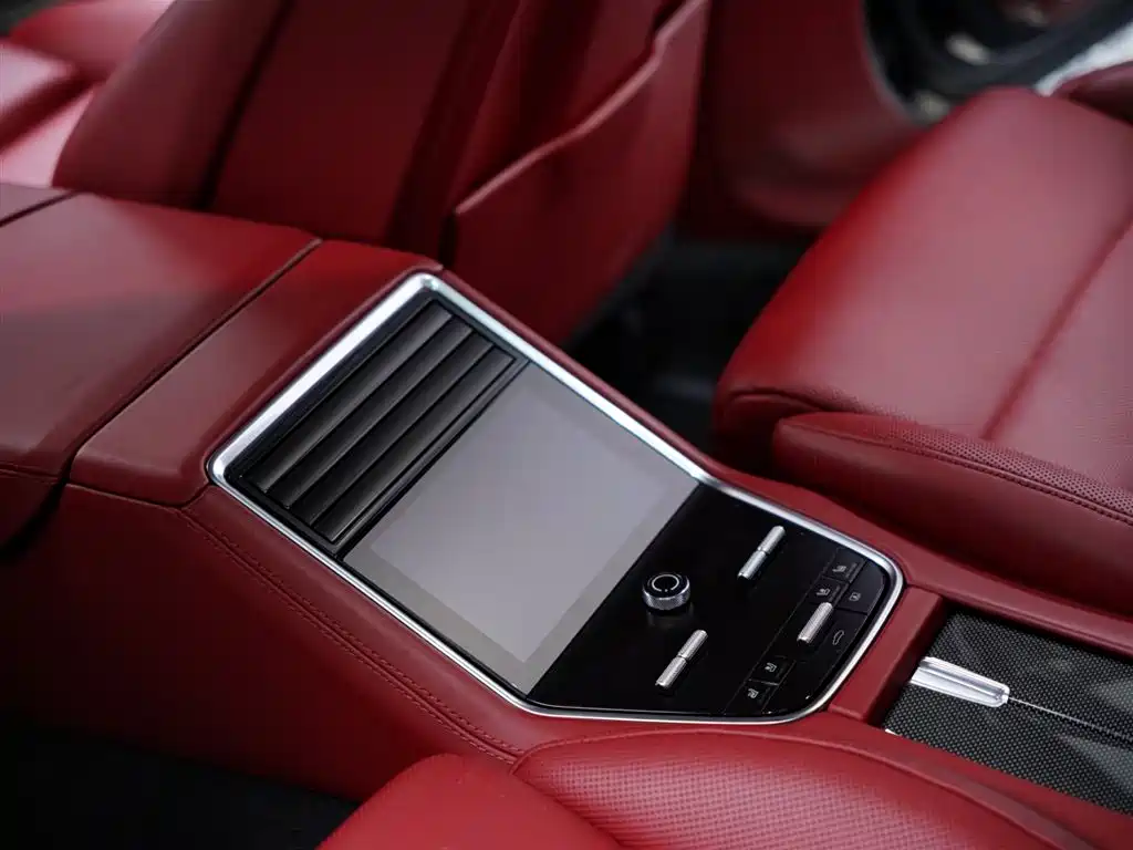 Porsche Panamera 2017 — фото 41