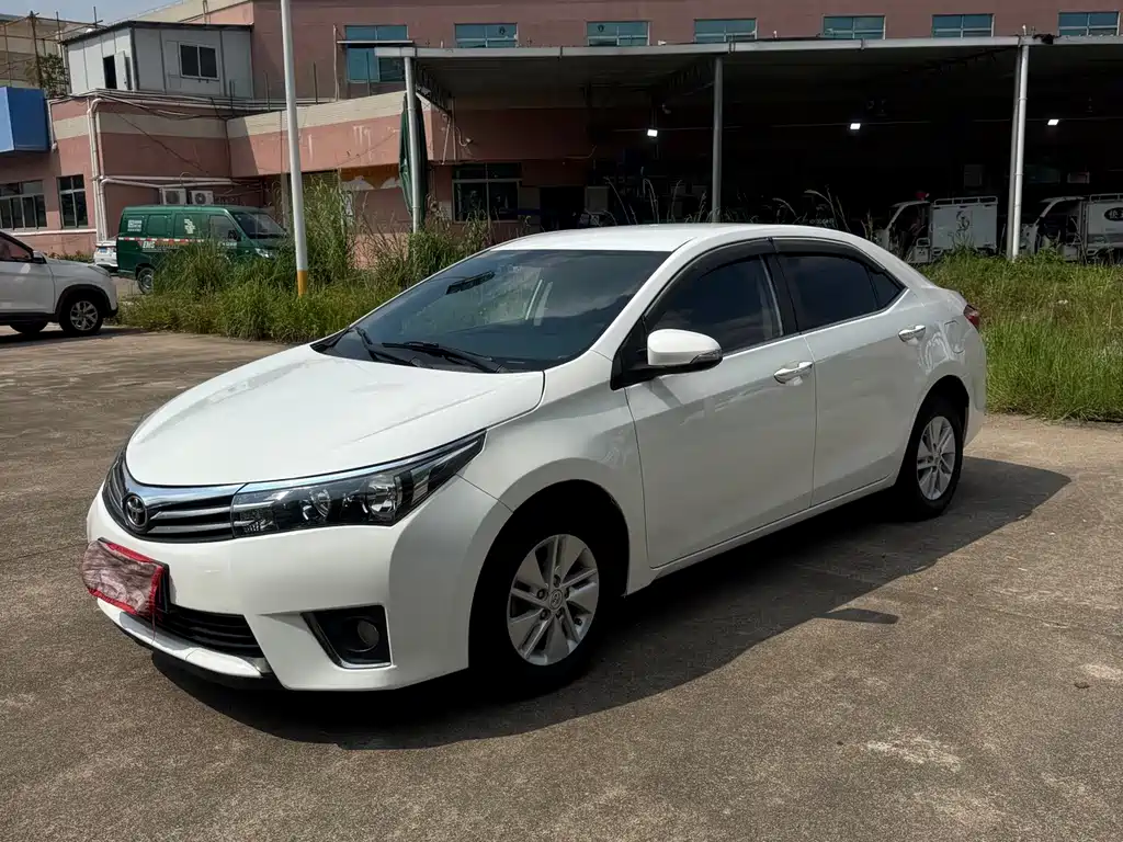 Toyota Corolla 2016 — фото 1