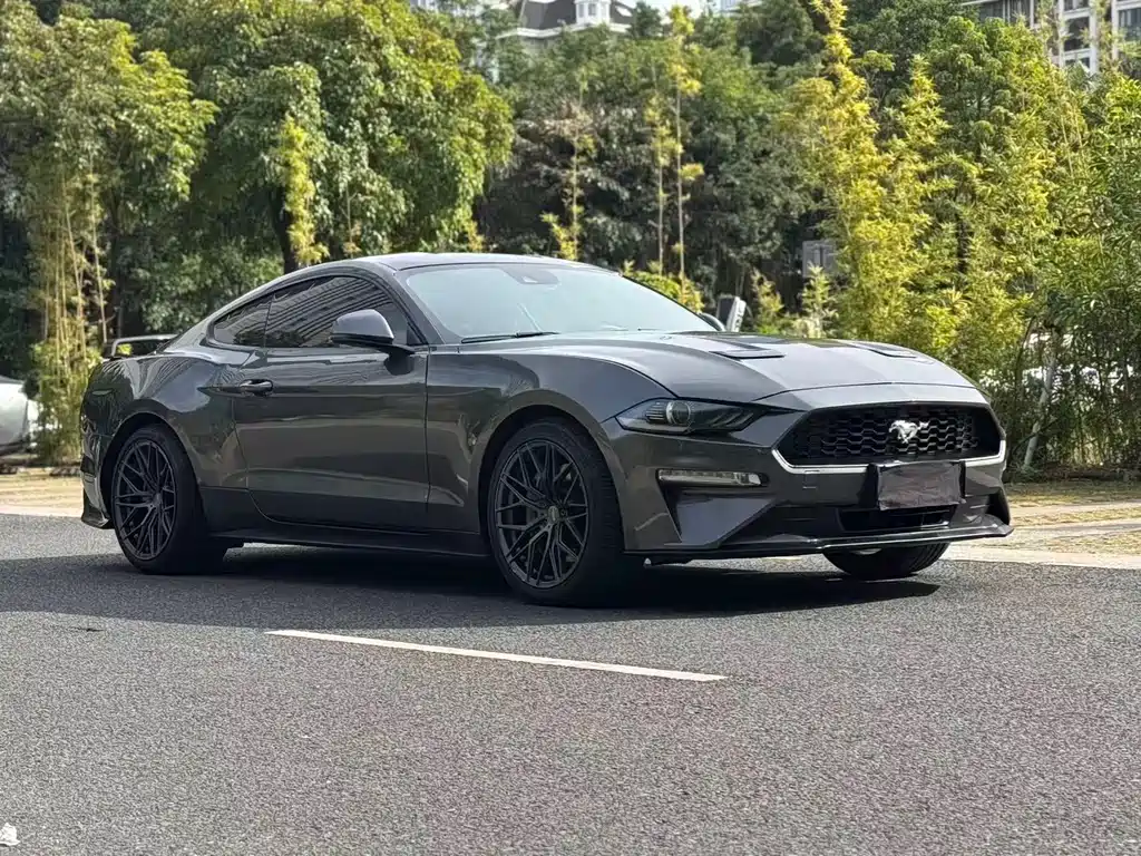 Ford Mustang 2020 — фото 3