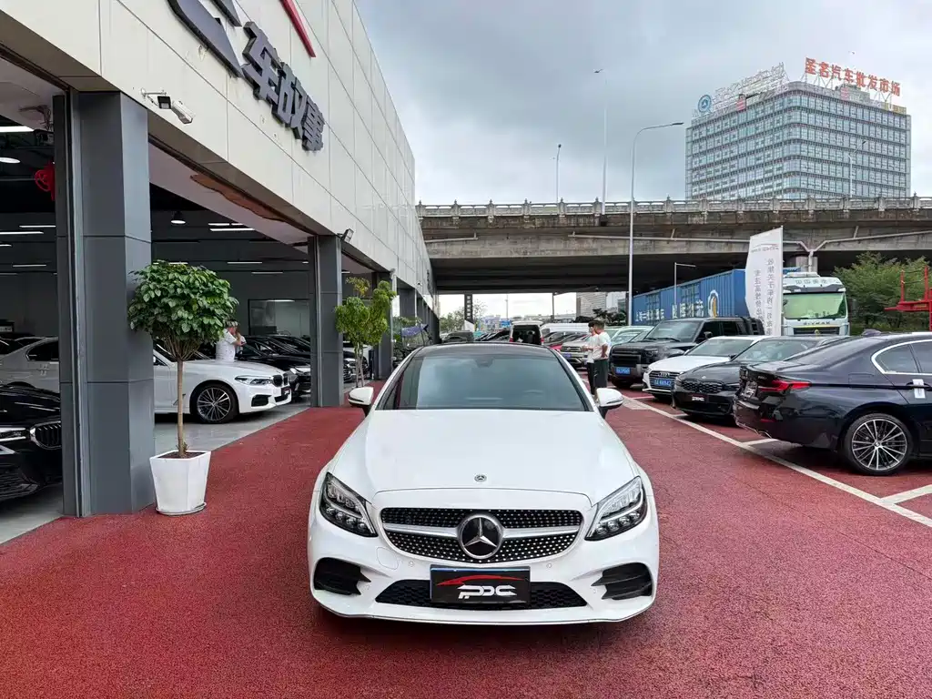 Mercedes-Benz C-Class 2019