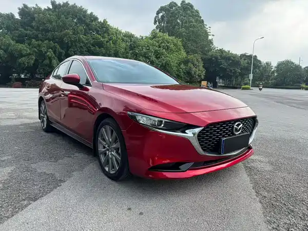 Mazda 3 Axela 2022