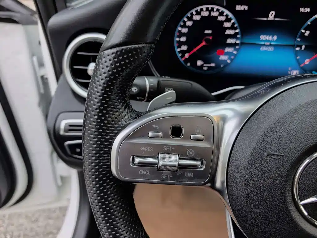 Mercedes-Benz C-Class 2021 — фото 19