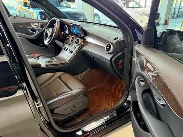 Mercedes-Benz GLC 2021