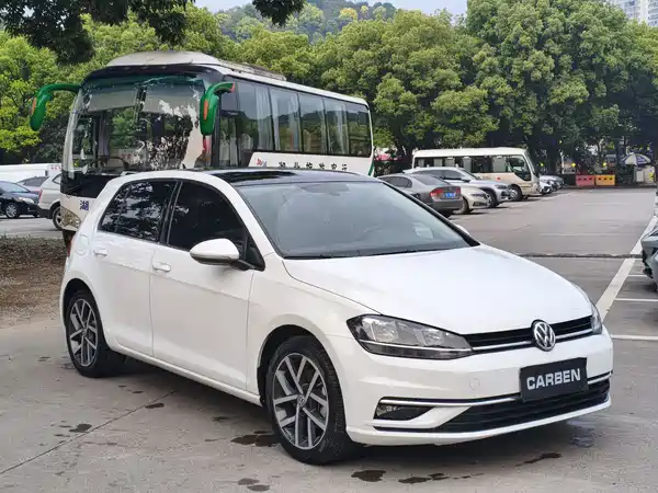 Volkswagen Golf 2020