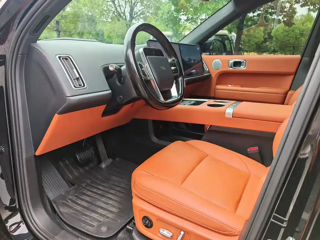 Li Auto Li L6 2025