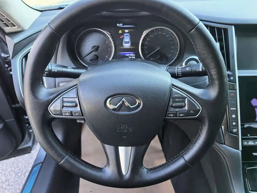Infiniti Q50L 2016 — фото 14