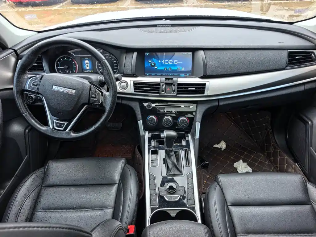 Haval H7 2016 — фото 11