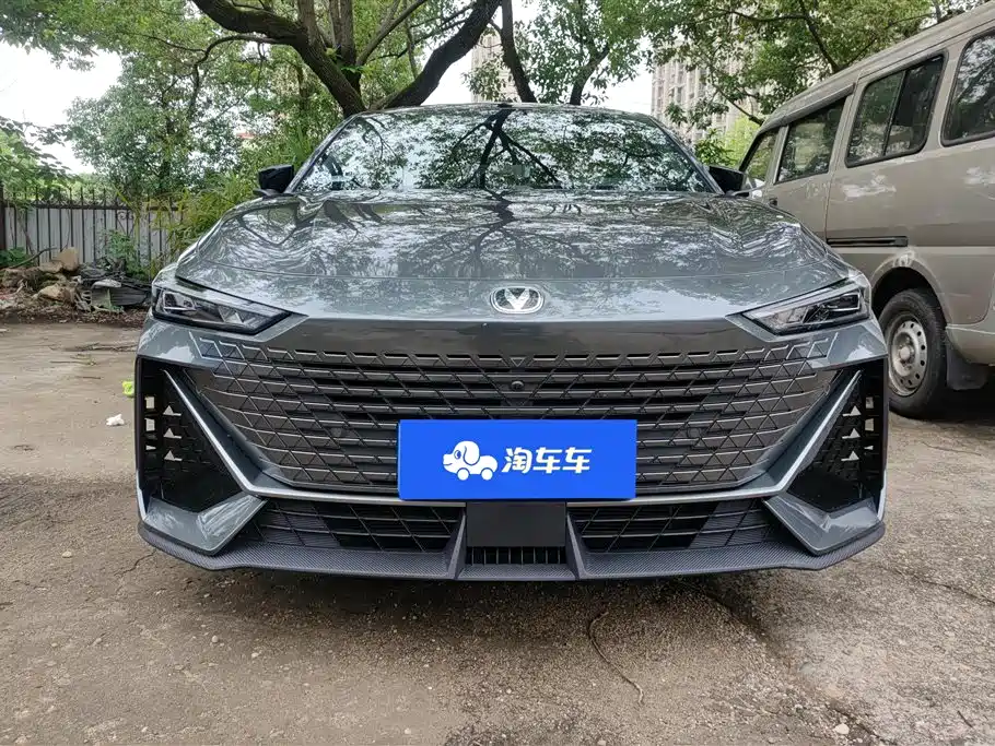 Changan UNI-V 2023 — фото 2