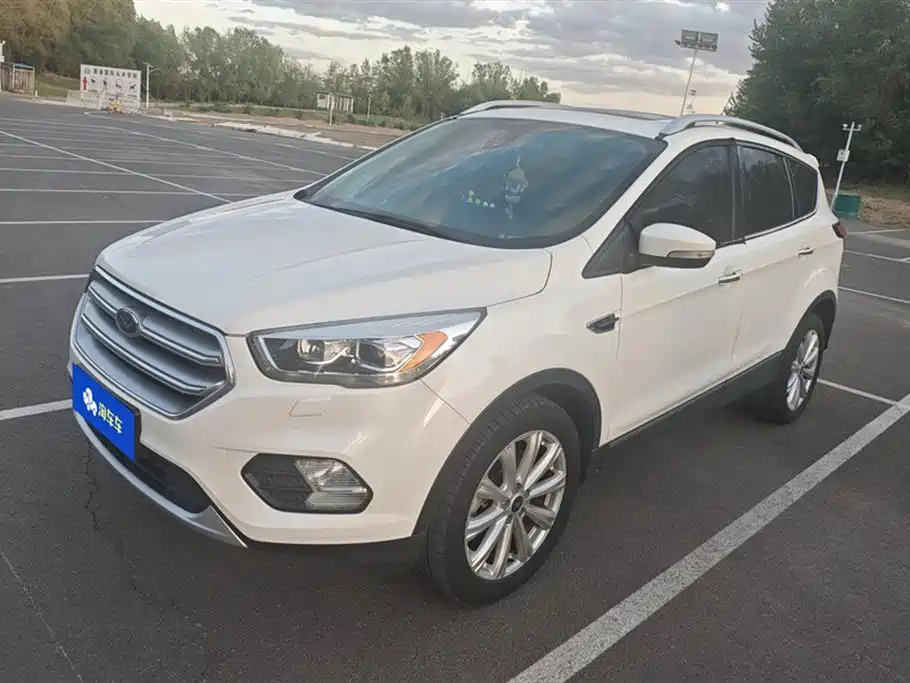 Ford Kuga 2017 — фото 1