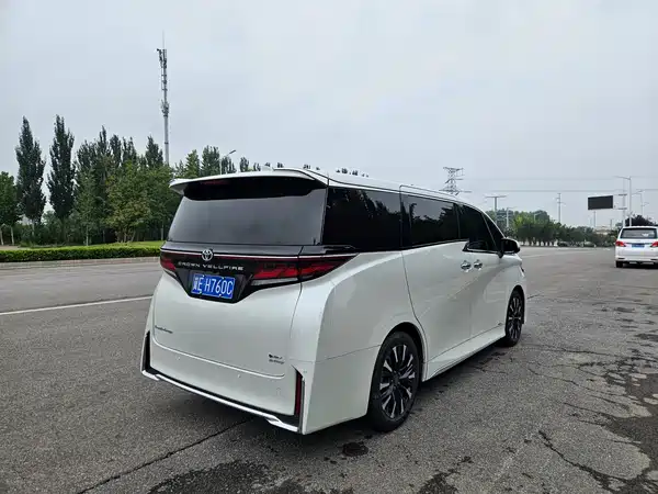 Toyota Vellfire 2026