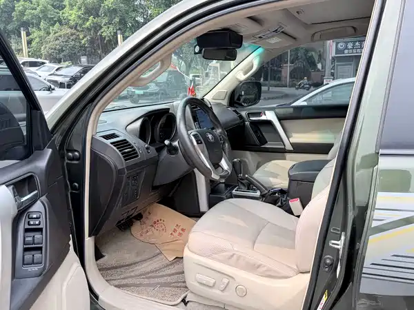 Toyota Prado 2013