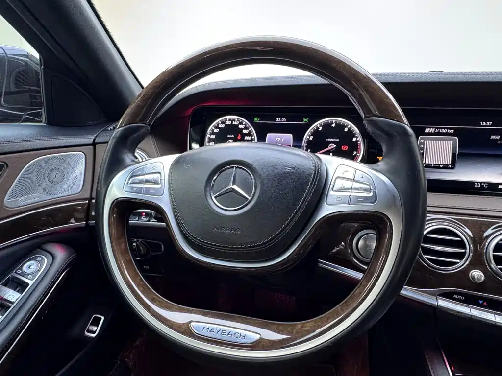 Mercedes-Benz Maybach S-Class 2016 — фото 14