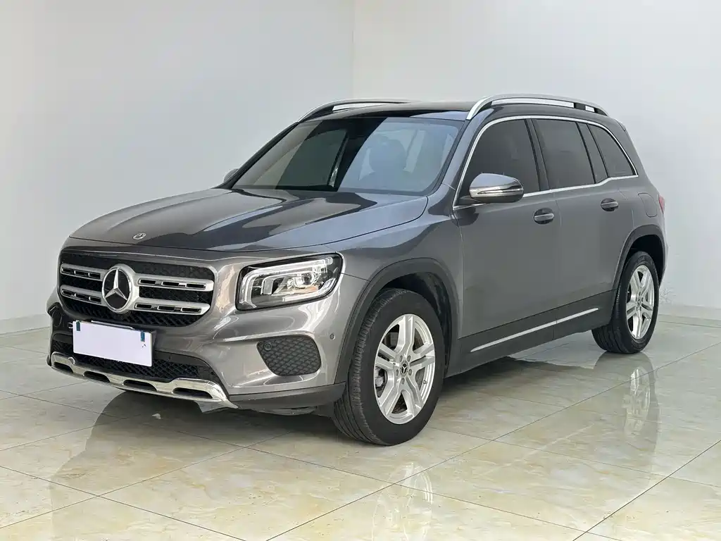 Mercedes-Benz GLB 2024 — фото 1