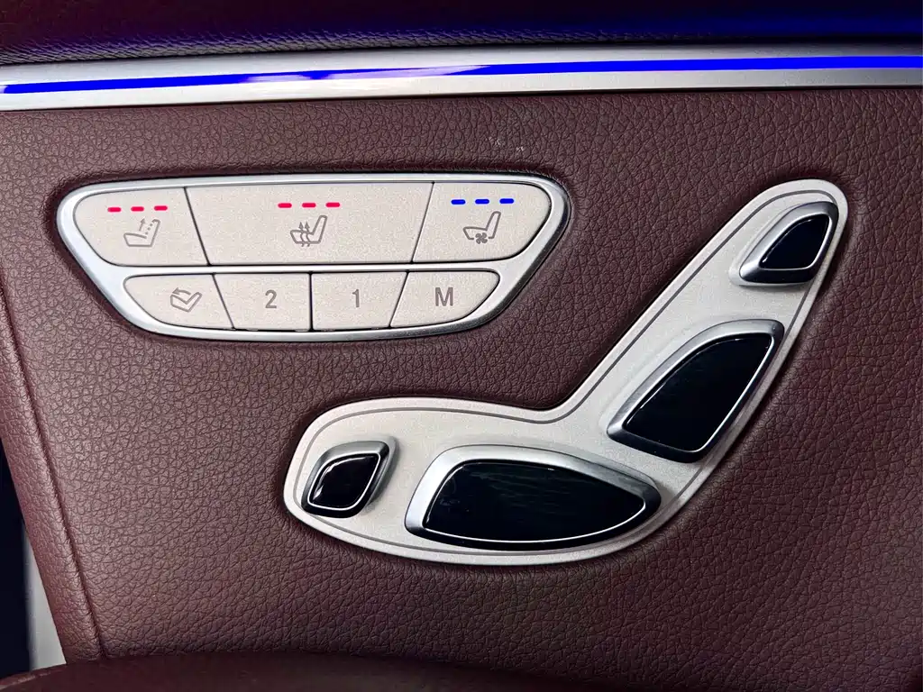 Mercedes-Benz V-Class 2025 — фото 21