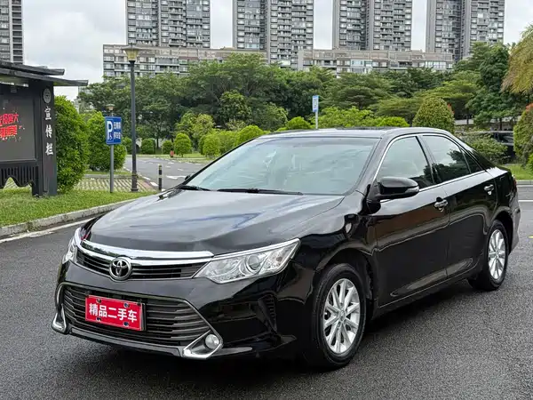 Toyota Camry 2015