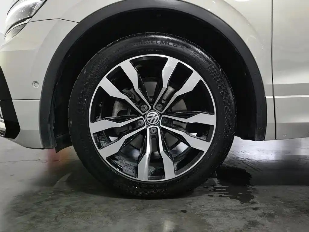 Volkswagen Tiguan L 2020 — фото 17