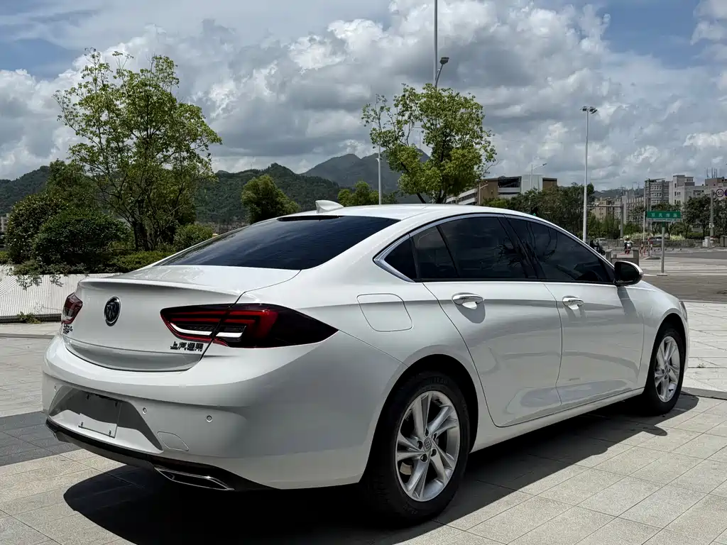 Buick Regal 2023 — фото 19