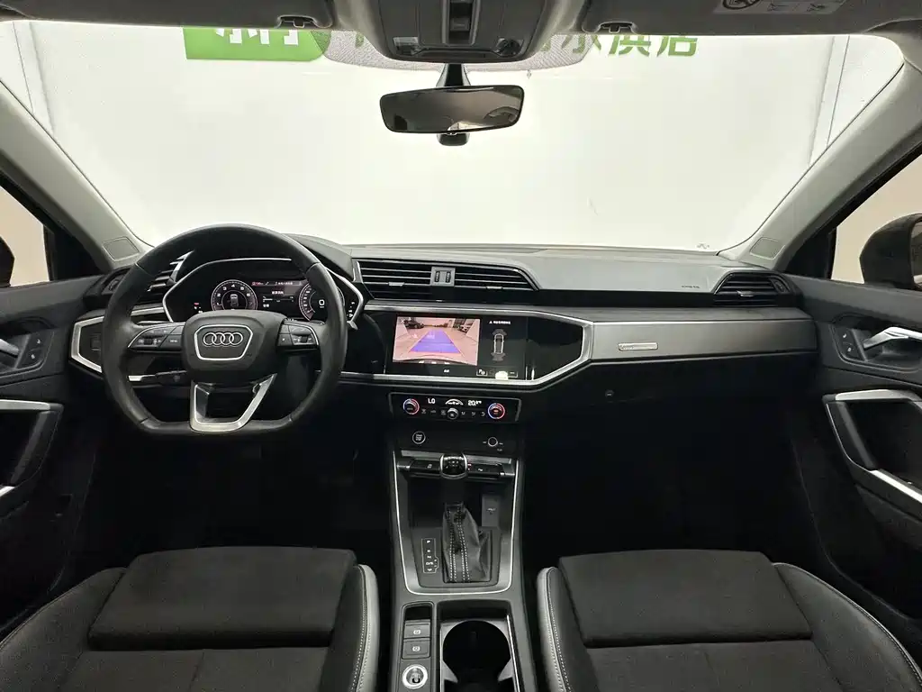 Audi Q3 2022 — фото 10