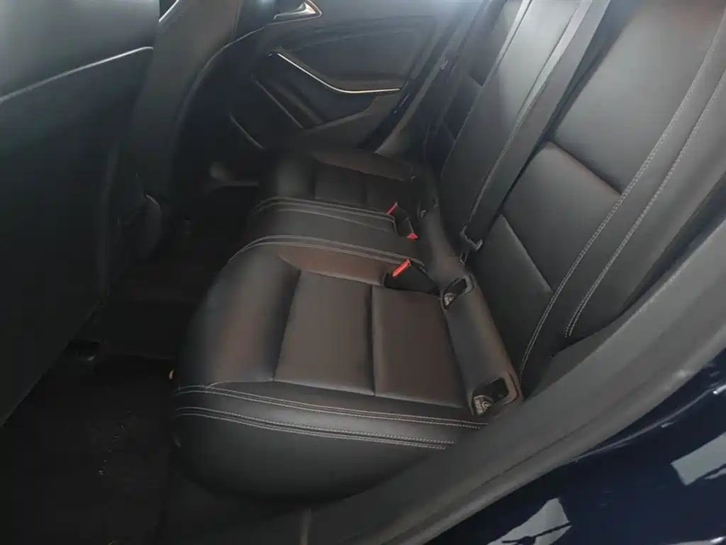 Mercedes-Benz CLA 2018 — фото 17