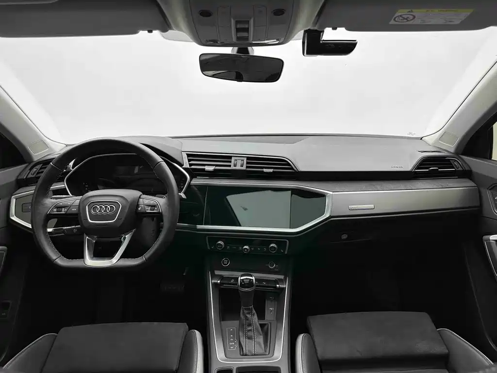 Audi Q3 2022 — фото 15