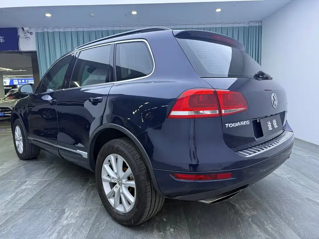 Volkswagen Touareg 2014 — фото 10