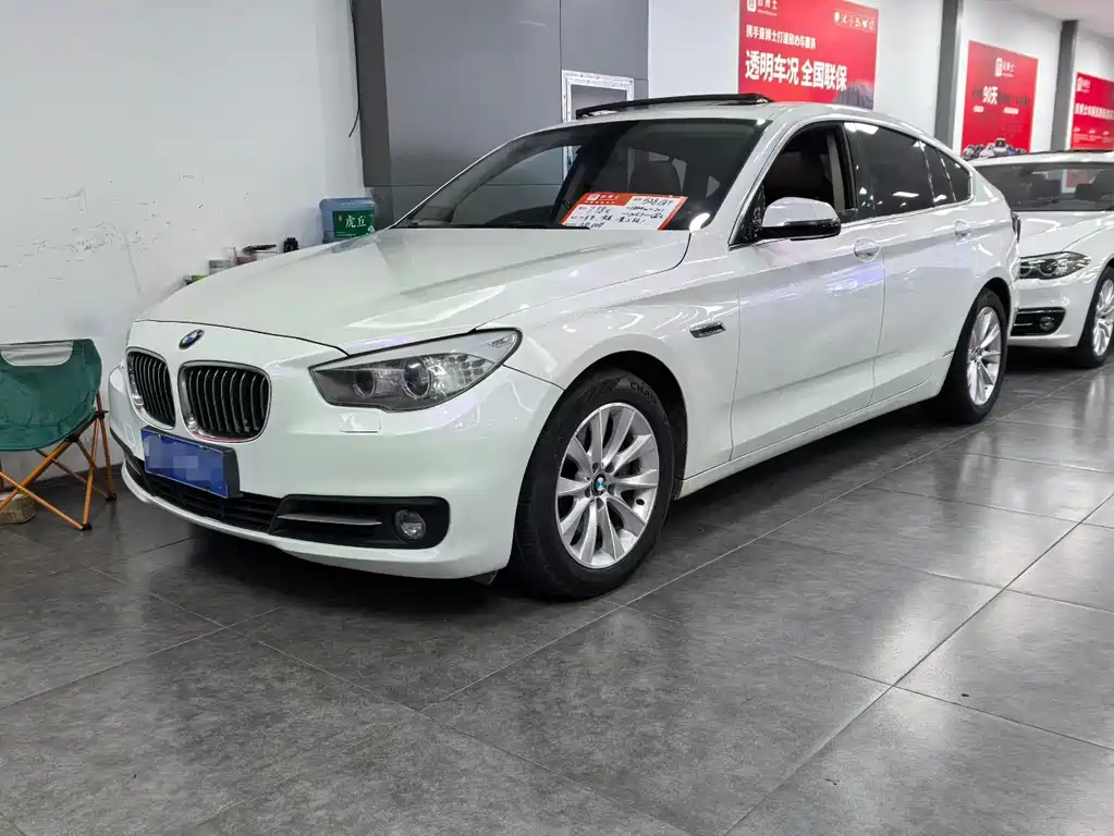 BMW 5 Series GT 2016 — фото 1