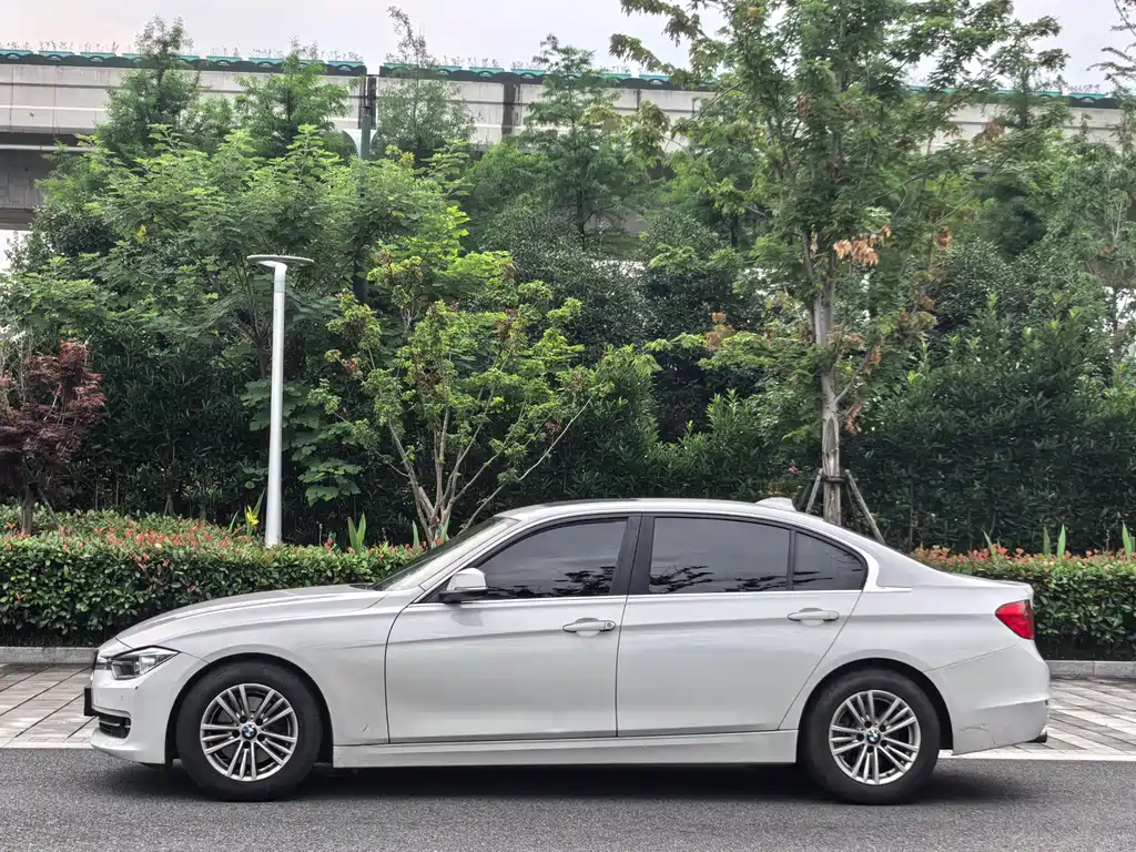 BMW 3 Series 2015 — фото 7
