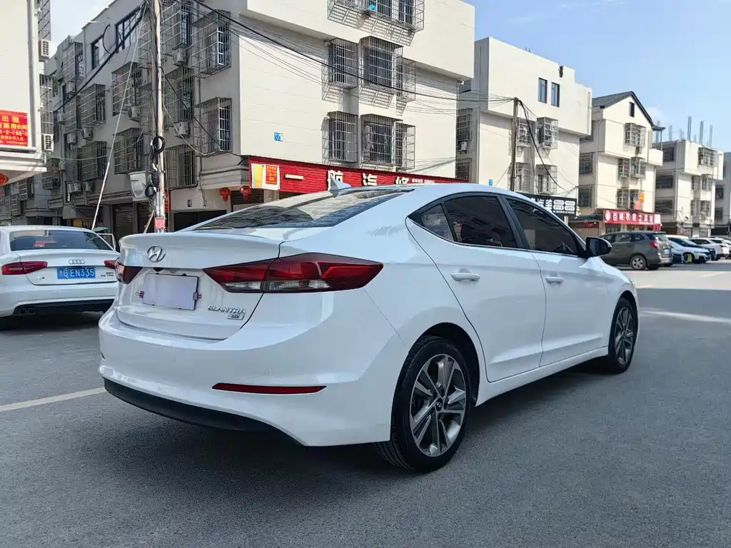 Hyundai Celesta 2016 — фото 9