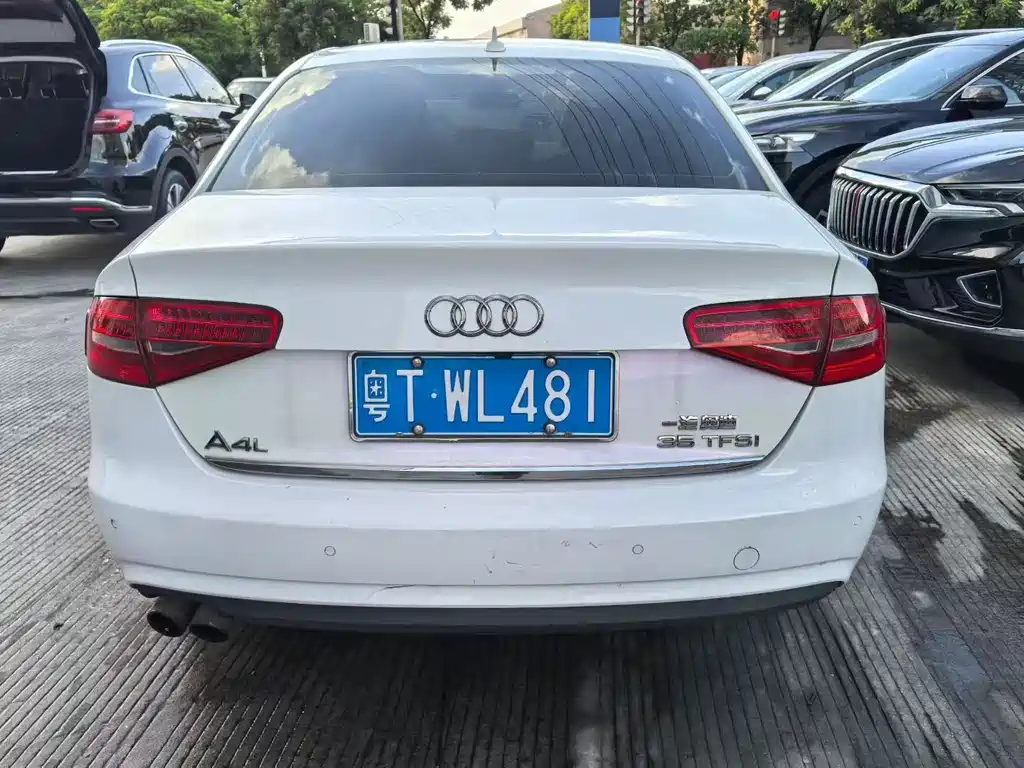 Audi A4L 2013