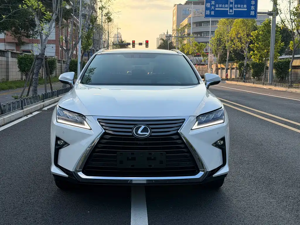 Lexus RX 2019