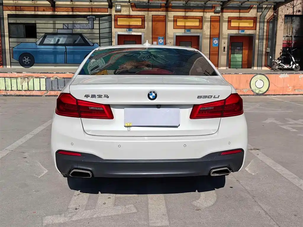 BMW 5 Series 2020 — фото 19