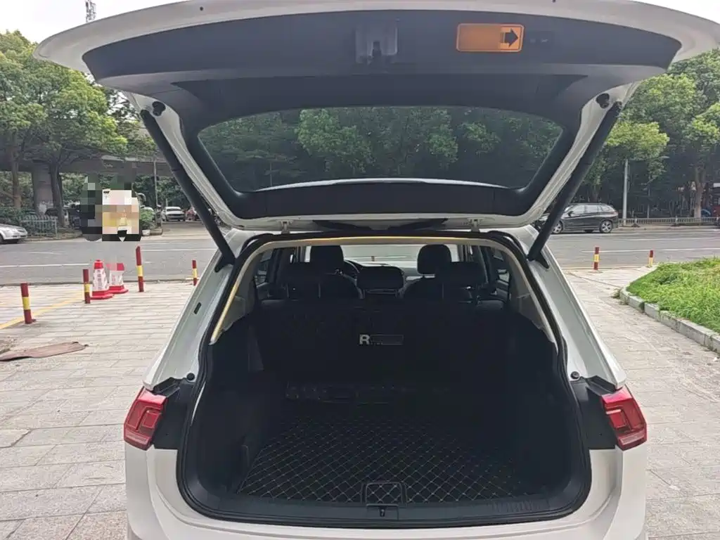 Volkswagen Tiguan L 2019 — фото 19
