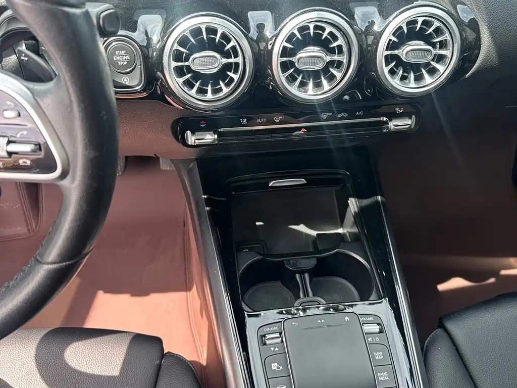 Mercedes-Benz GLA 2022 — фото 13