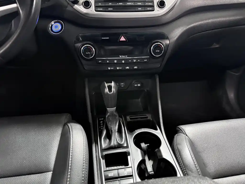 Hyundai Tucson 2016 — фото 15