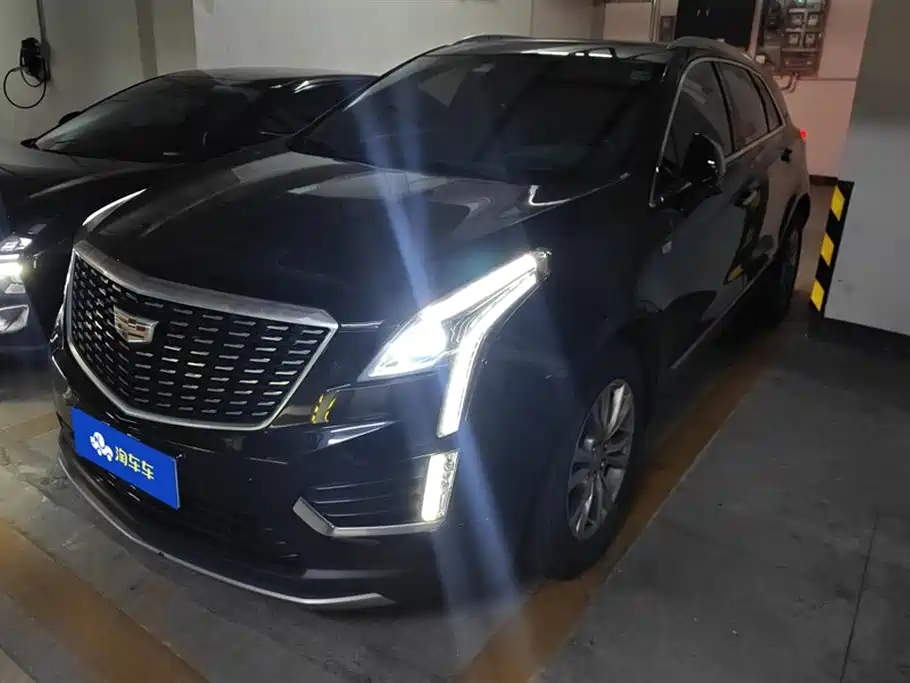 Cadillac XT5 2022 — фото 1