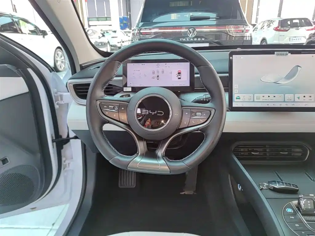 BYD Seal 05 DM-i 2025 — фото 11