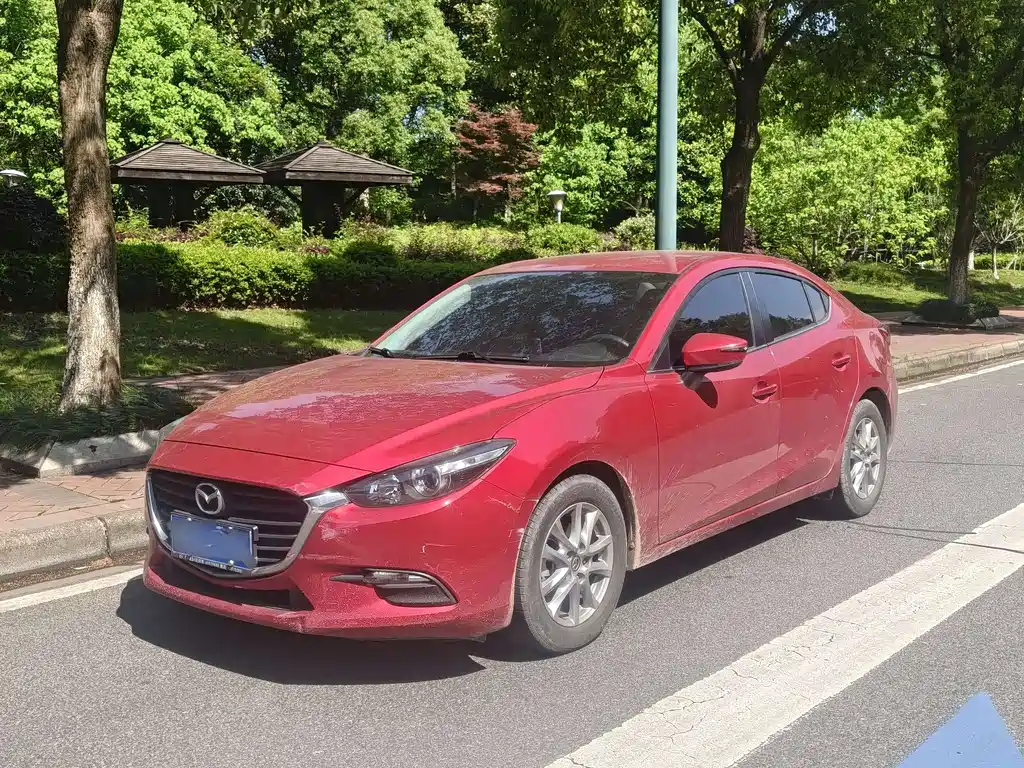 Mazda 3 Axela 2019 — фото 1