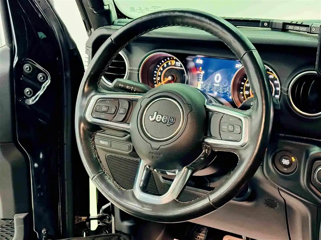 Jeep Gladiator 2023 — фото 13