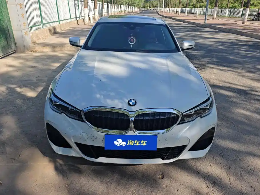 BMW 3 Series 2021