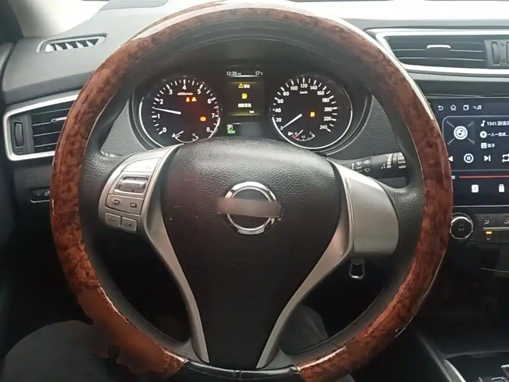 Nissan Qashqai 2016 — фото 11