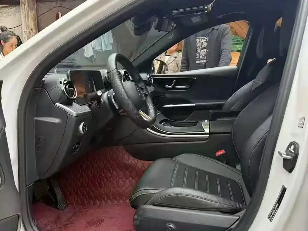 Mercedes-Benz C-Class 2022