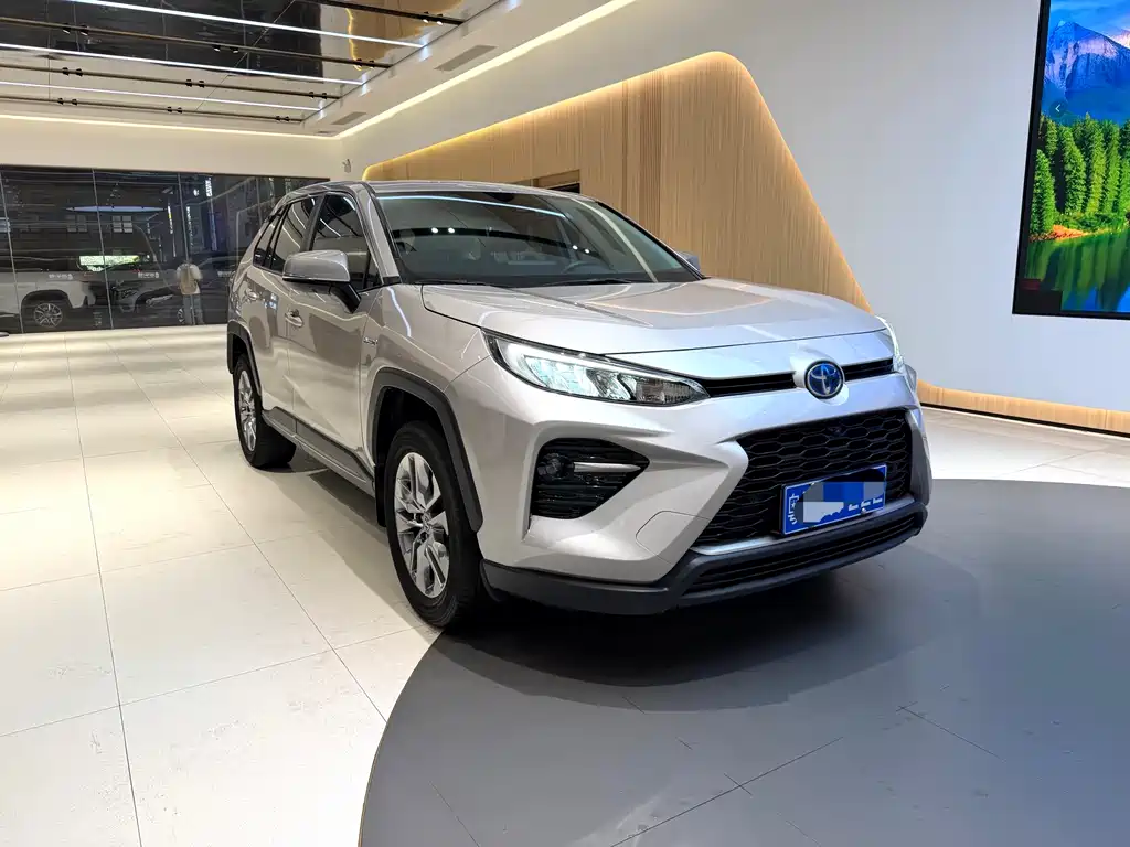 Toyota Wildlander 2022 — фото 4