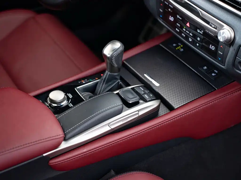 Lexus GS 2018 — фото 14
