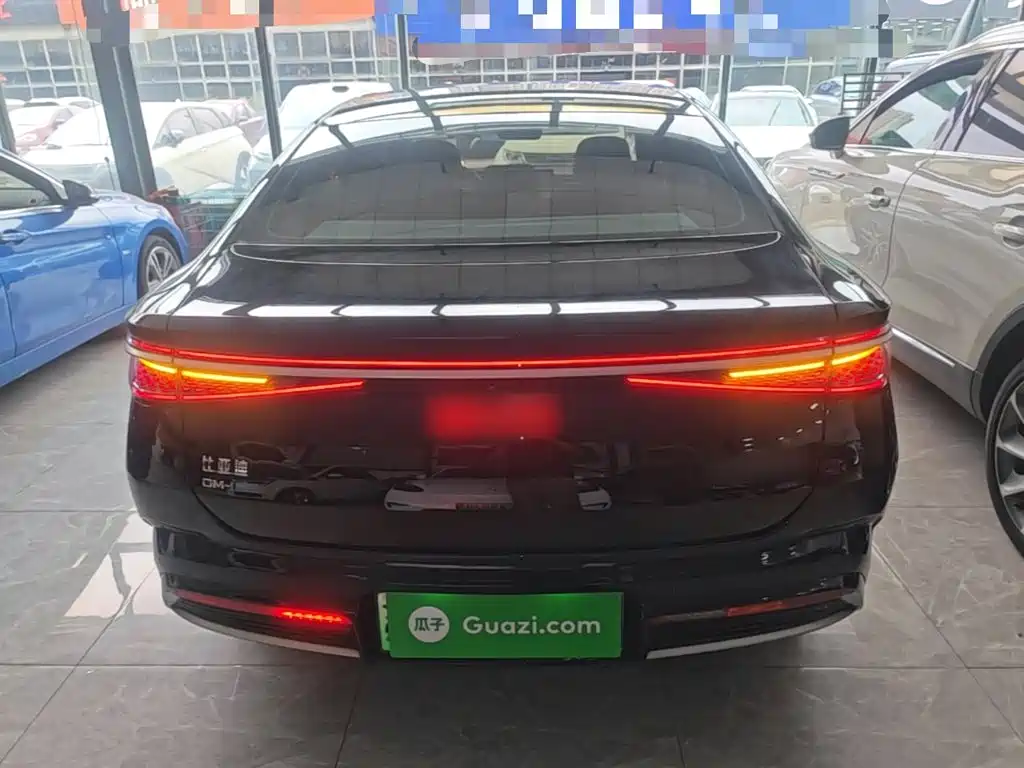 BYD Seal 07 DM-i 2025 — фото 6