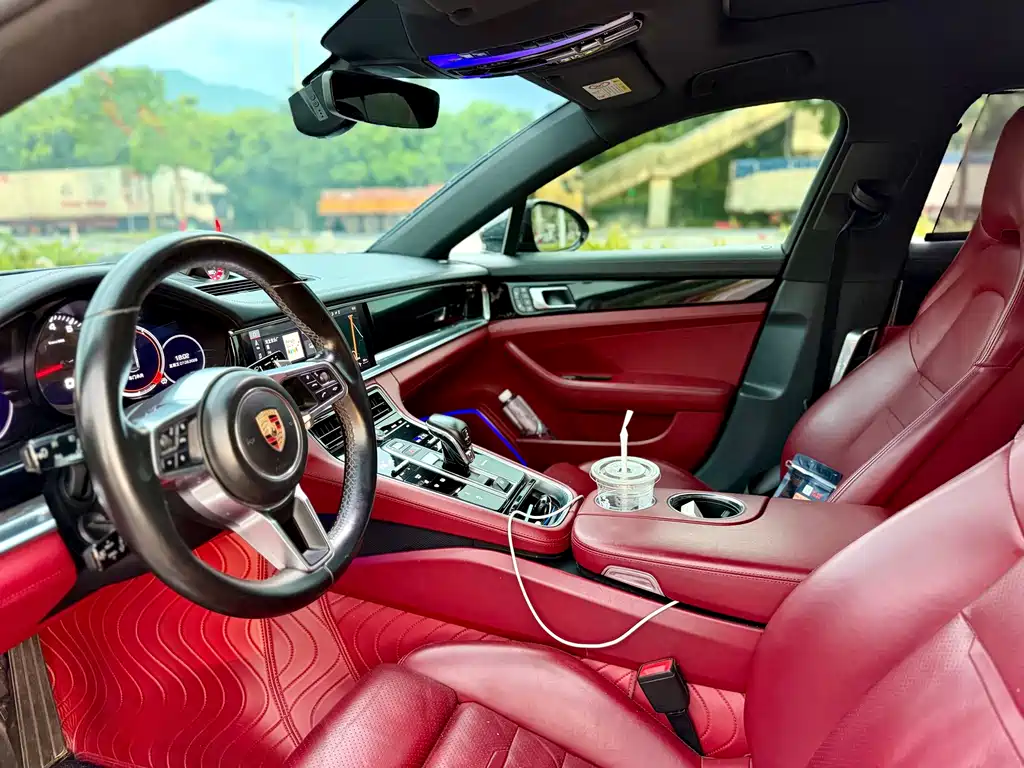 Porsche Panamera 2018 — фото 2