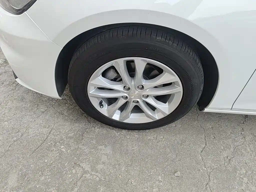 Chevrolet Malibu XL 2018 — фото 23