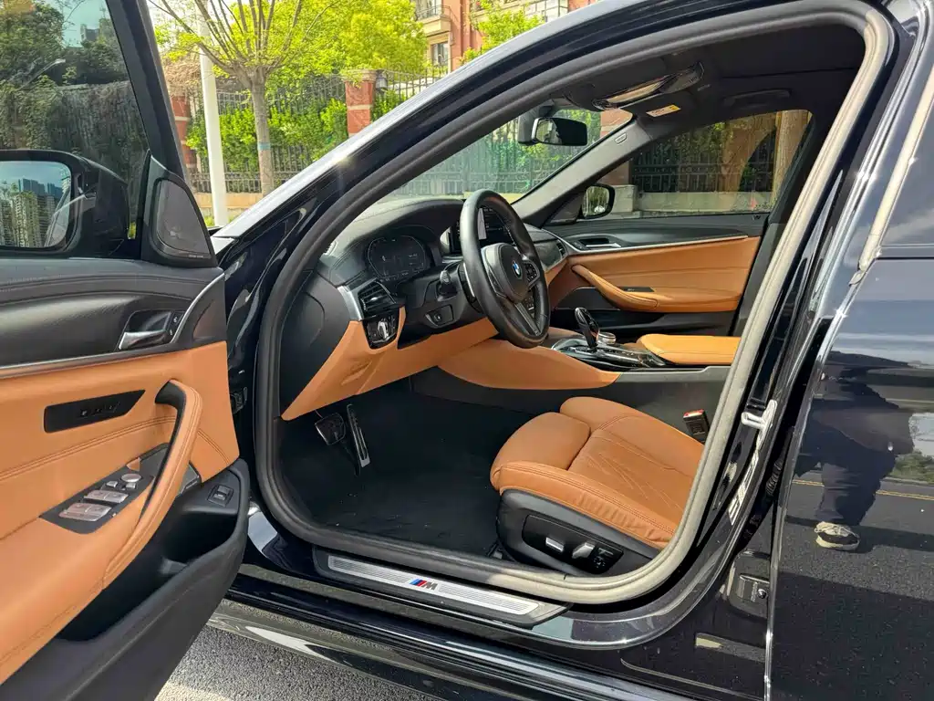 BMW 5 Series 2022