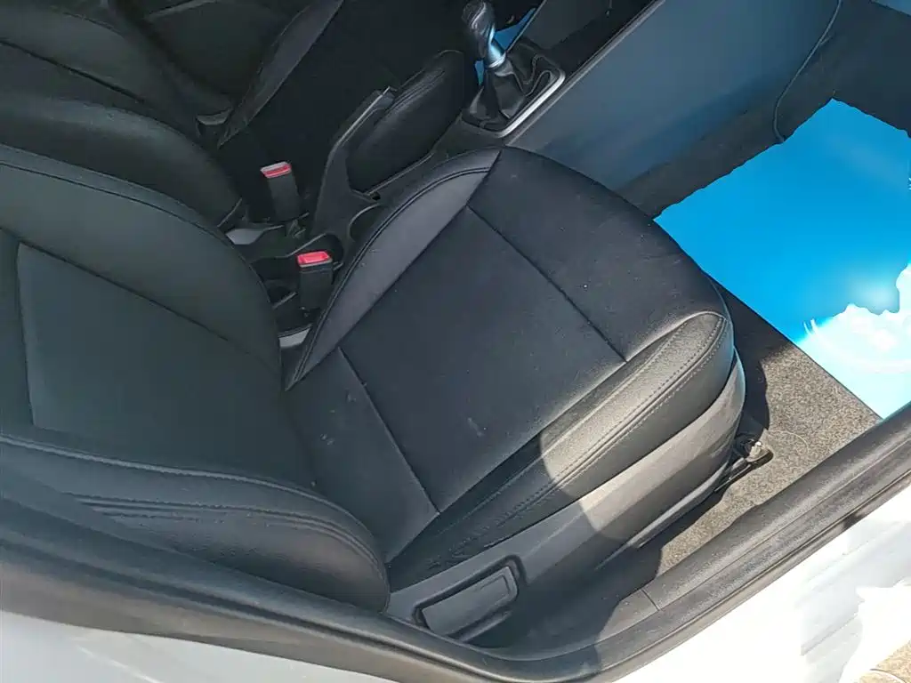 Hyundai Verna 2018 — фото 25