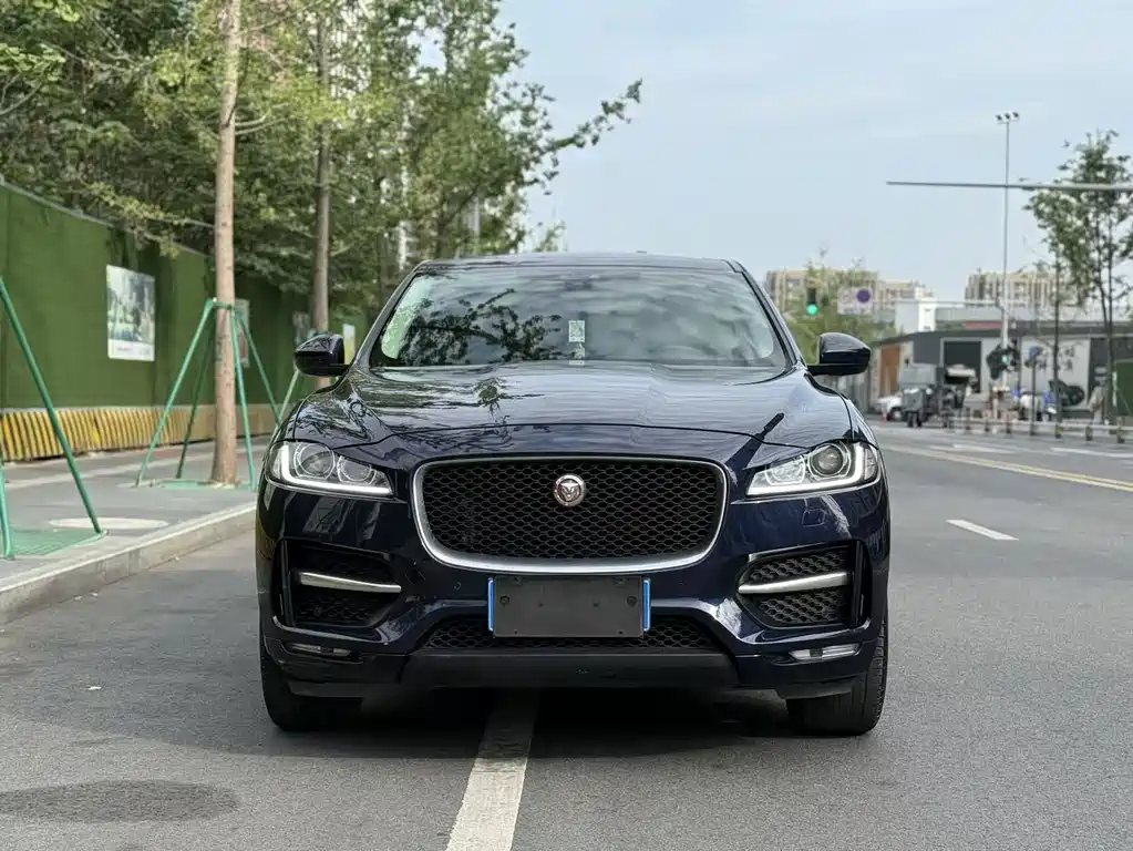 Jaguar F-PACE 2016 — фото 2